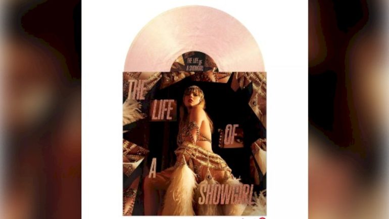 taylor-swift-pokes-fun-at-her-cat-hair-covered-self-in-new-target-promo