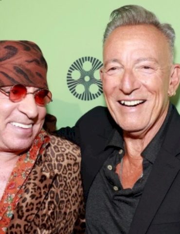 e-street-band’s-stevie-van-zandt-praises-‘stunning’-‘deliver-me-from-nowhere’