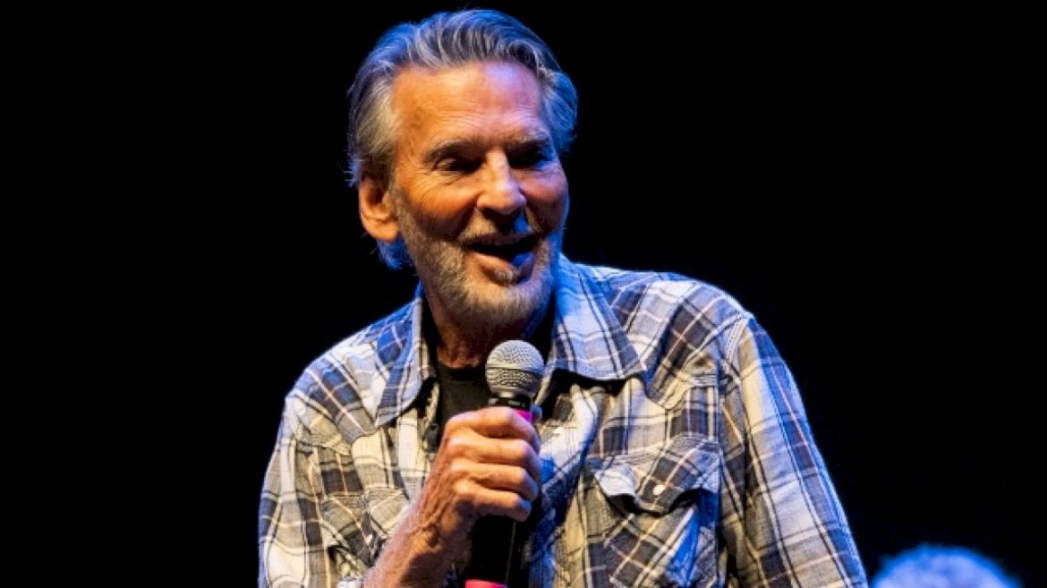 sunset-fest-cabo-in-danger-after-christopher-cross,-kenny-loggins-drop-out