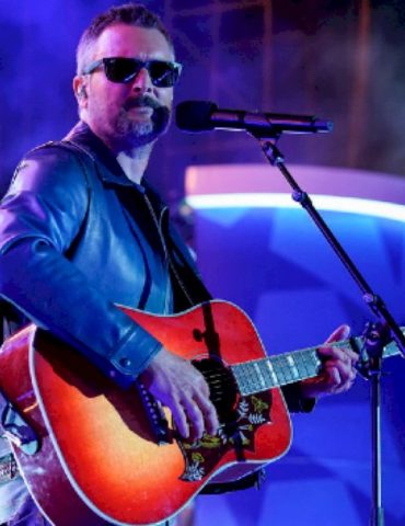 eric-church-to-give-commencement-address-at-unc-chapel-hill