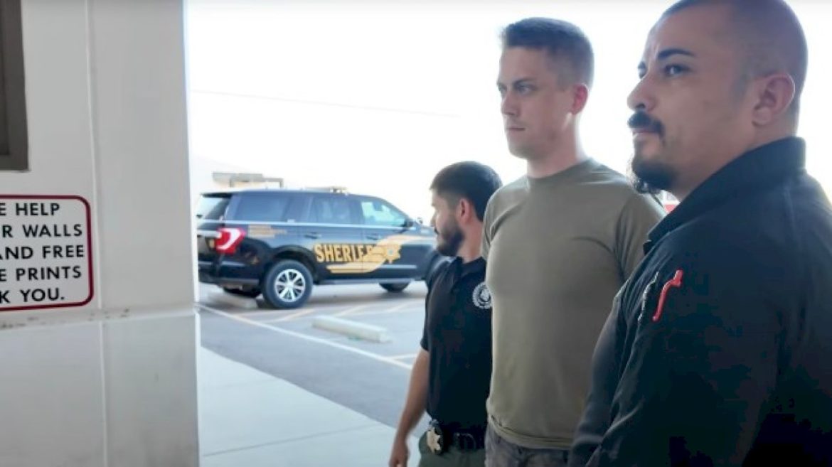 stranger-murdered-2-teens-found-dead-earlier-this-year-in-remote-hiking-area:-sheriff