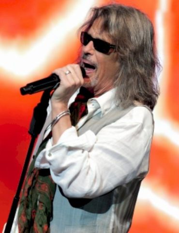kelly-hansen-to-play-his-final-foreigner-show:-‘i’ve-put-in-my-time’