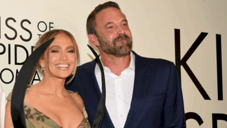 ben-affleck,-jennifer-lopez-reunite-on-‘kiss-of-the-spider-woman’-red-carpet