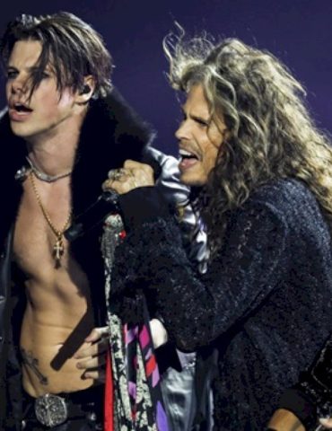 yungblud-responds-to-critics-of-vma-ozzy-osbourne-tribute-performance
