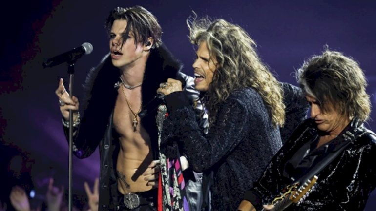 yungblud-responds-to-critics-of-vma-ozzy-osbourne-tribute-performance