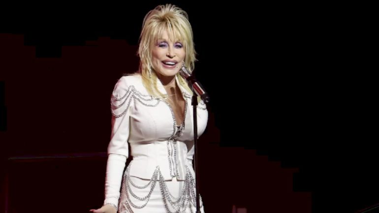 ‘i-ain’t-dead-yet!’:-dolly-parton-posts-video-reassuring-fans-worried-about-her-health