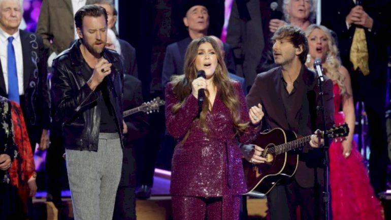 ahead-of-christmas-tour,-lady-a-members-are-‘so-overjoyed’-about-their-new-babies