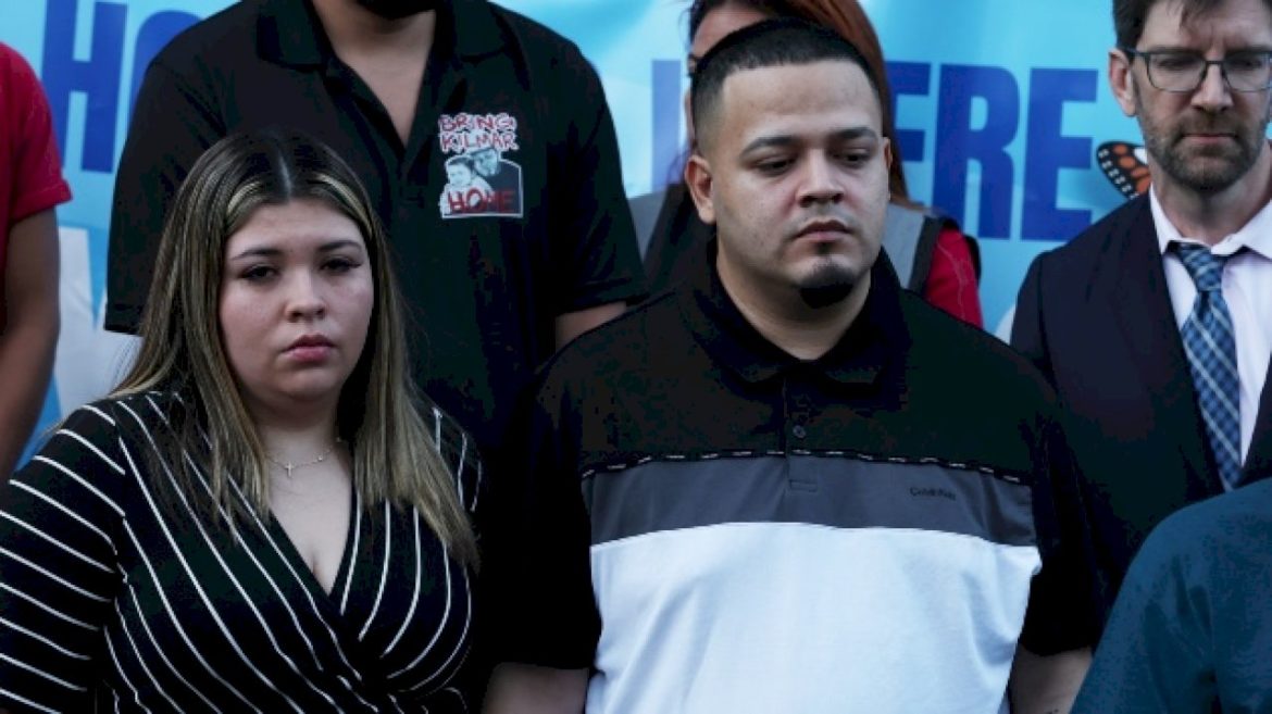 attorneys-for-kilmar-abrego-garcia-return-to-court-as-his-deportation-saga-continues