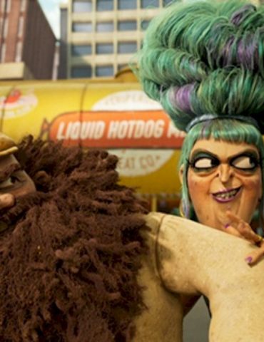 hear-hayley-williams-&-david-byrne’s-﻿’the-twits’-﻿song,-‘open-the-door’