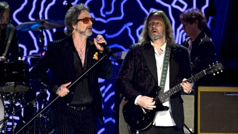 the-black-crowes-release-‘exit’-from-upcoming-‘amorica’-super-deluxe-box-set