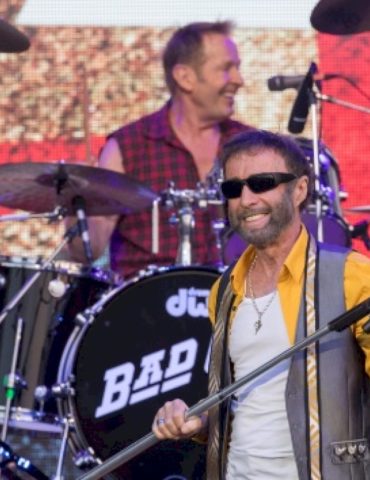 bad-company-asks-fans-to-guess-who’s-inducting-them-into-the-rock-&-roll-hall-of-fame