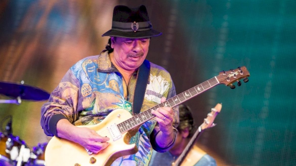 carlos-santana-denies-‘fabricated-comments’-about-bad-bunny-headlining-super-bowl-halftime-show