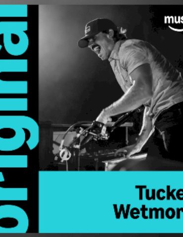 tucker-wetmore-puts-country-spin-on-the-georgia-satellites’-‘keep-your-hands-to-yourself’