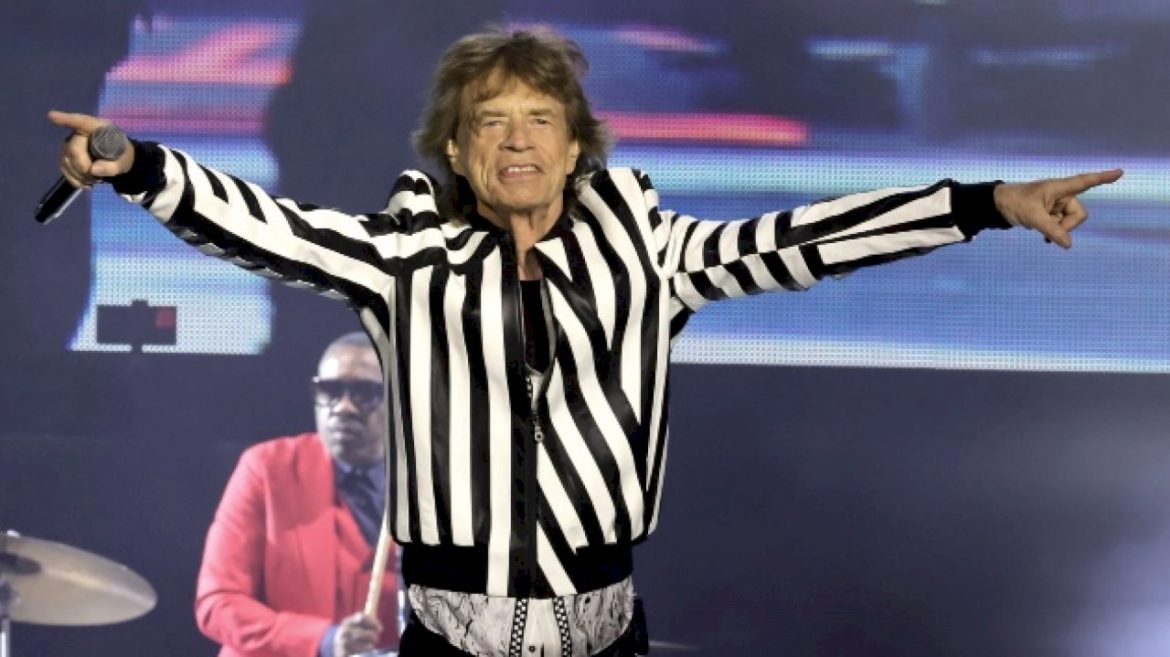 producer-andrew-watt-on-the-funny-thing-mick-jagger-does-while-recording