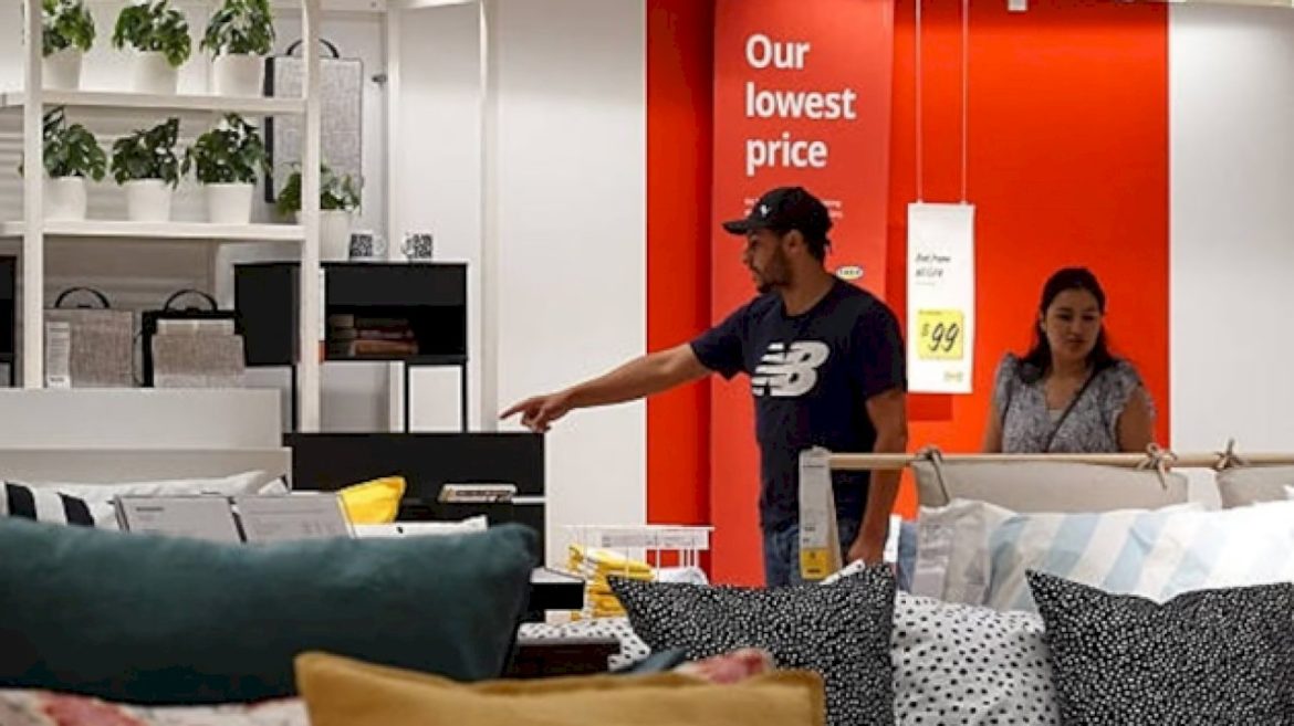 as-new-tariffs-take-effect,-us-consumers-footing-more-than-half-the-burden:-report