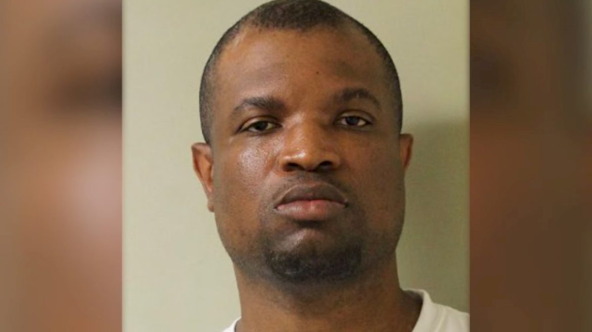 man-who-allegedly-killed-queens-couple-after-forcing-way-into-home-pleads-not-guilty:-da