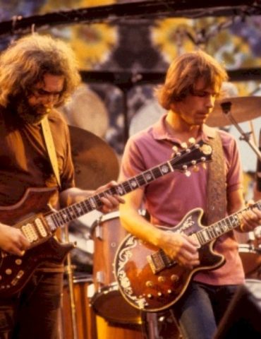 grateful-dead-announces-‘dave’s-picks-vol.-56’,-featuring-two-1981-london-concerts