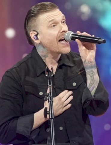 shinedown-planning-debut-lunatic-ball-beach-weekend-destination-festival