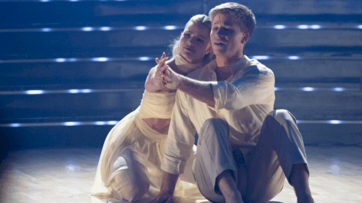 robert-irwin-shares-emotional-moment-with-mom-terri-irwin-on-‘dancing-with-the-stars’