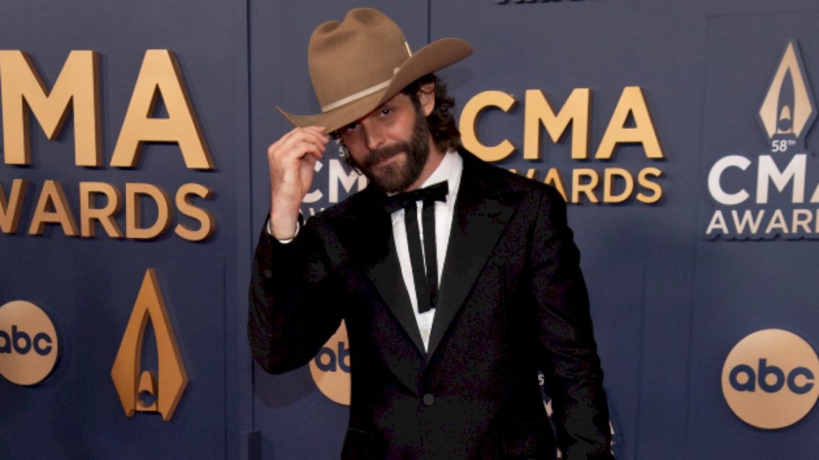 thomas-rhett-remembers-‘the-most-loyal,-kind-dog-that-i-have-ever-known’