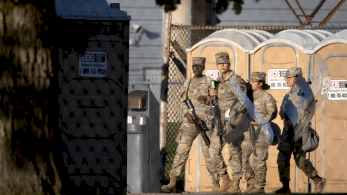 trump-administration-asks-supreme-court-to-allow-national-guard-deployment-in-illinois