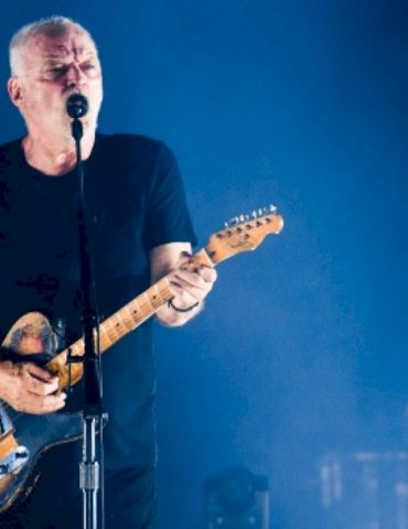 pink-floyd’s-david-gilmour-says-there’s-‘no-possible-way’-he’d-perform-with-roger-waters-again