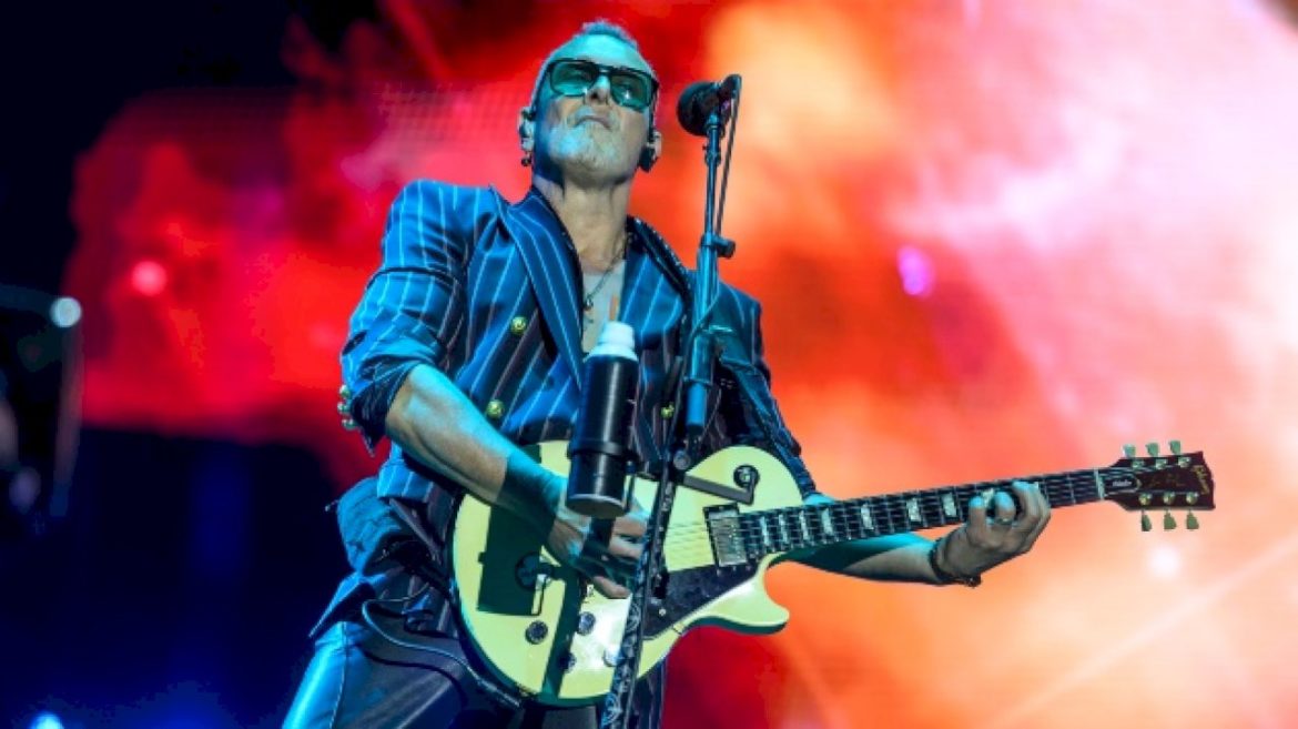 vivian-campbell-picks-freddie-mercury-tribute-concert-as-most-memorable-def-leppard-moment
