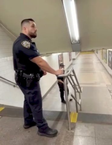 nypd-searching-for-person-who-left-newborn-girl-at-subway-station