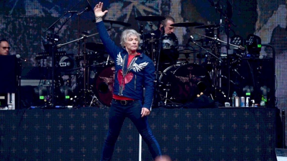 bon-jovi-teases-fans-with-‘something-special’-coming-wednesday