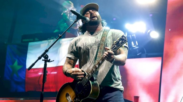 get-ready-to-howl:-koe-wetzel’s-dropping-a-new-song