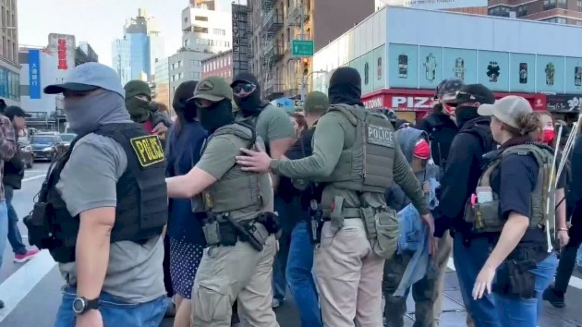nyc-residents-will-see-an-‘increase-in-ice-arrests’-after-crackdown-on-canal-street:-ice-director