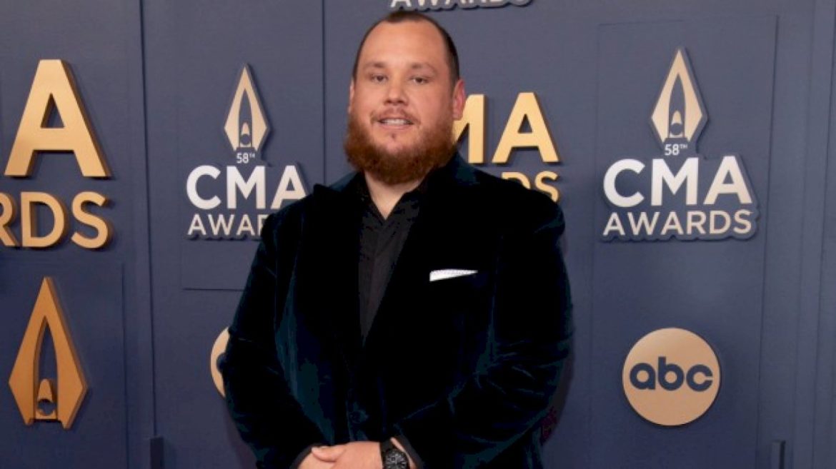 luke-combs’-category-10-is-blowing-into-las-vegas-in-2026