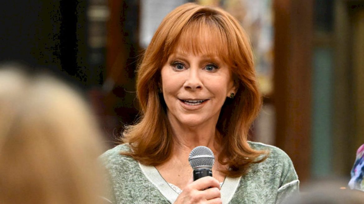 reba-mcentire’s-spending-‘christmas-in-rockefeller-center’