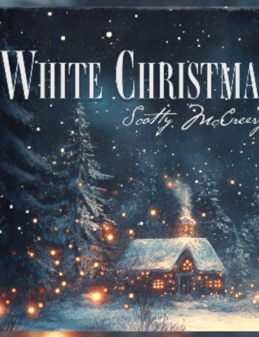 check-out-scotty-mccreery’s-elvis-inspired-take-on-‘white-christmas’