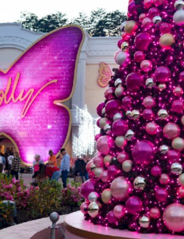 dreaming-of-a-smoky-mountain-christmas?-dollywood’s-ready-for-the-season