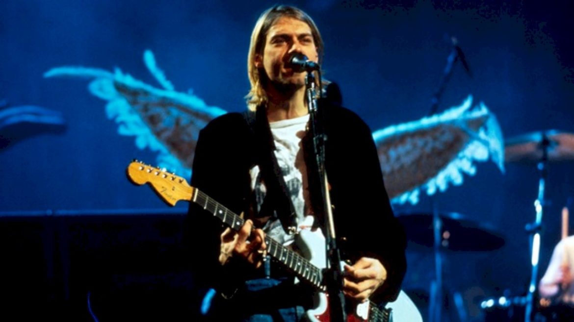 smells-like-a-piece-of-rock-history:-first-nirvana-record-played-on-radio-up-for-auction