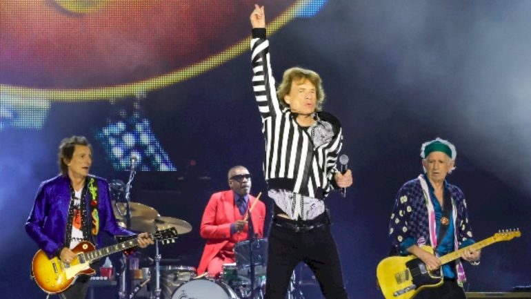 it’s-a-glass,-glass,-glass(es):-new-eyewear-collection-inspired-by-the-rolling-stones