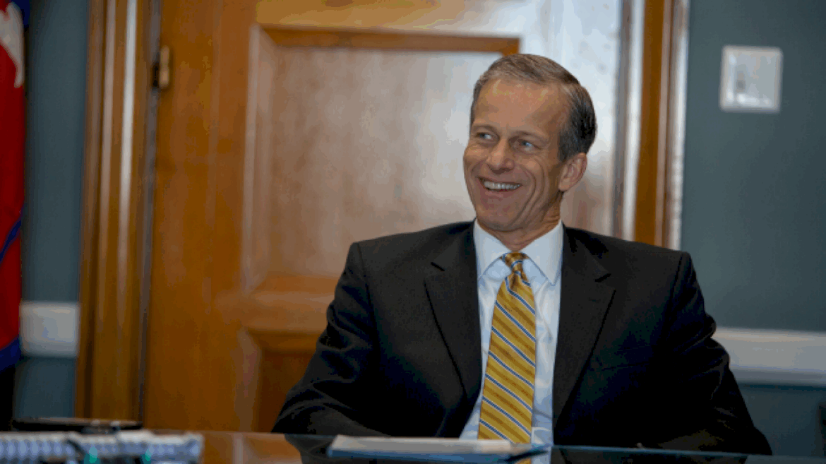 with-snap-benefits-set-to-halt,-thune-says-he-can’t-clarify-trump’s-plan-to-fund-program