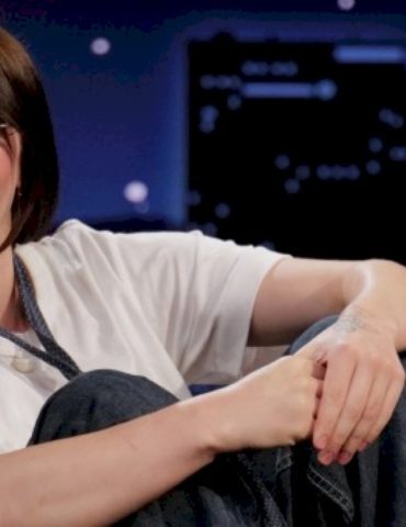 billie-eilish-gives-details-on-mystery-3d-project-with-james-cameron