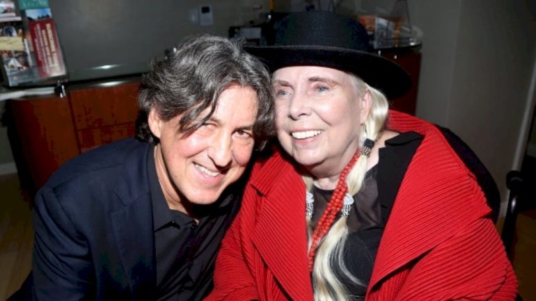 writer/director-cameron-crowe-gives-update-on-joni-mitchell-biopic