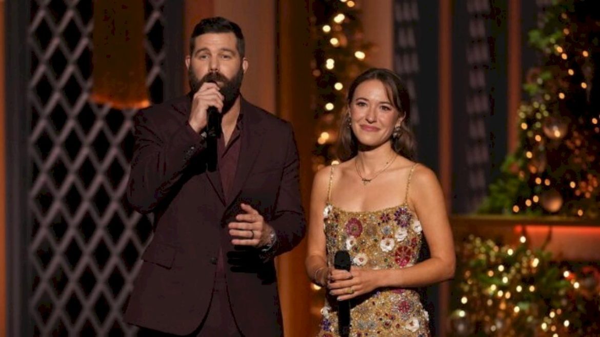 jordan-davis-and-lauren-daigle-to-host-‘cma-country-christmas’