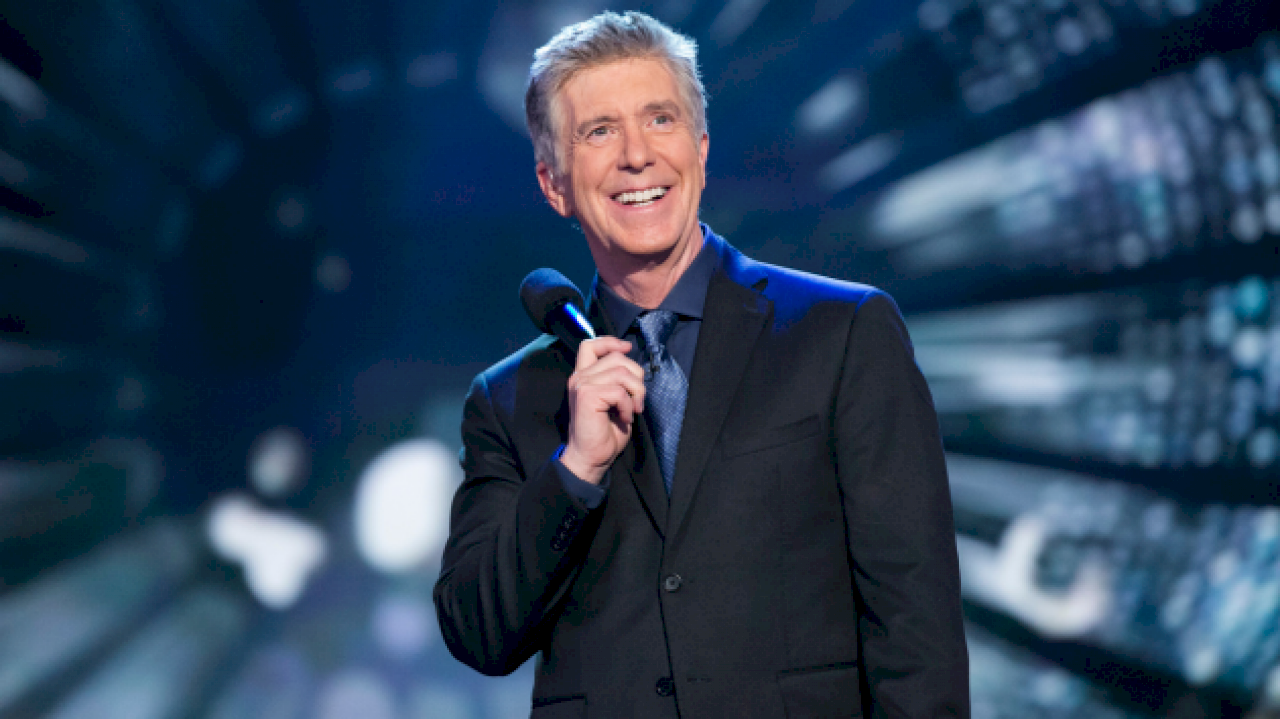 tom-bergeron-to-return-to-‘dancing-with-the-stars’-as-guest-judge