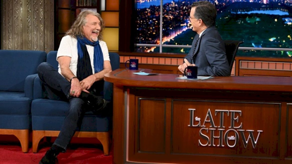 watch-robert-plant-&-stephen-colbert-nerd-out-on-‘﻿lord-of-the-rings﻿-on-‘﻿the-late-show’