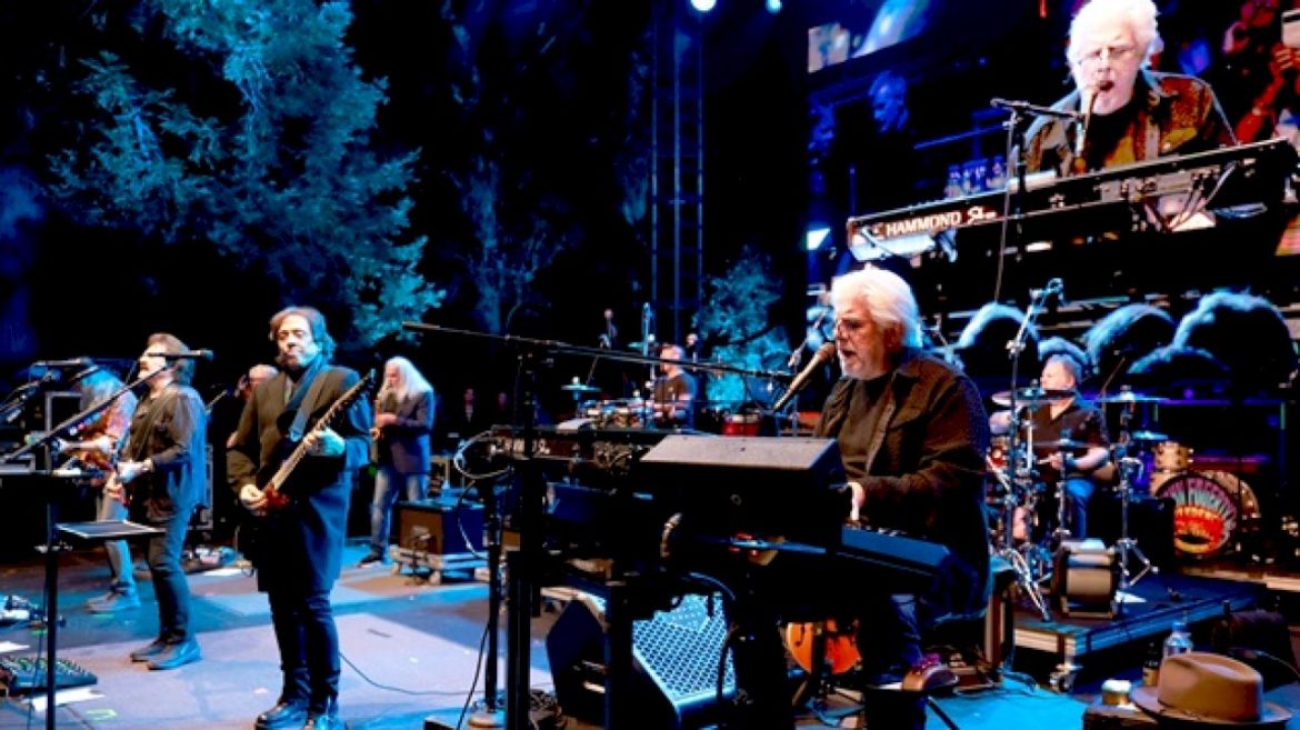 watch-the-doobie-brothers-perform-on-npr’s-‘tiny-desk’