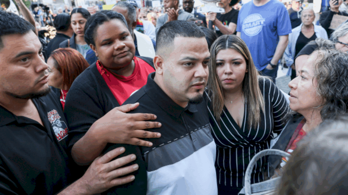 trump-administration-moves-to-dissolve-ban-on-abrego-garcia’s-removal-to-deport-him-to-liberia