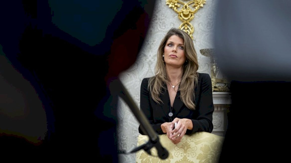 watchdog-group-files-bar-complaint-against-prosecutor-lindsey-halligan-over-comey,-james-cases