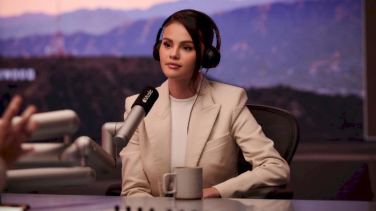 selena-gomez-on-playing-live:-‘i’m-not-going-to-say-i-would-never-again’