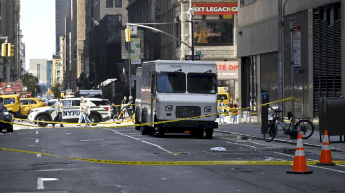 suspect-sought-as-new-york-jets-player-kris-boyd-in-critical-condition-after-shooting