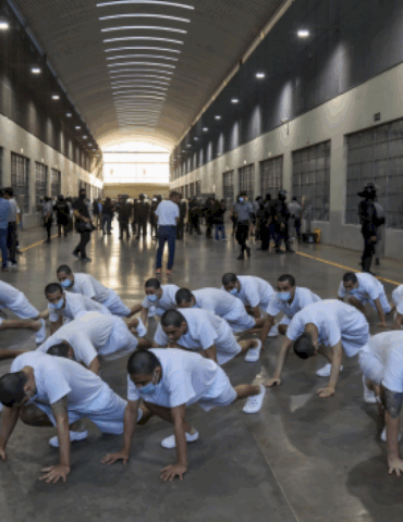 judge-says-he-will-move-forward-with-contempt-inquiry-into-aea-deportations