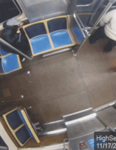 man-faces-terrorism-charge-for-allegedly-setting-woman-on-fire-on-chicago-l-train:-doj